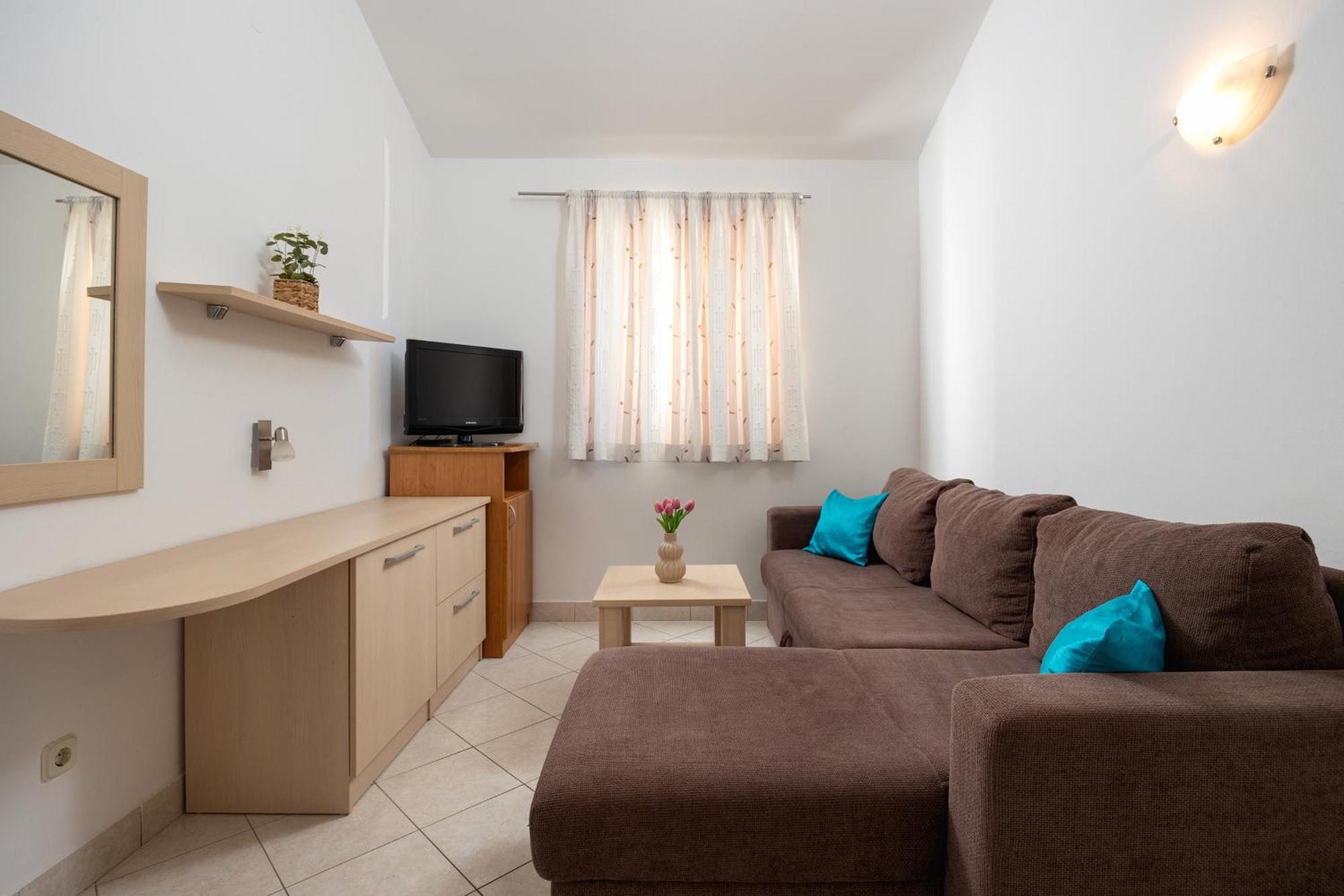 Premium Apartments - Lavica Beach Podstrana Exterior photo