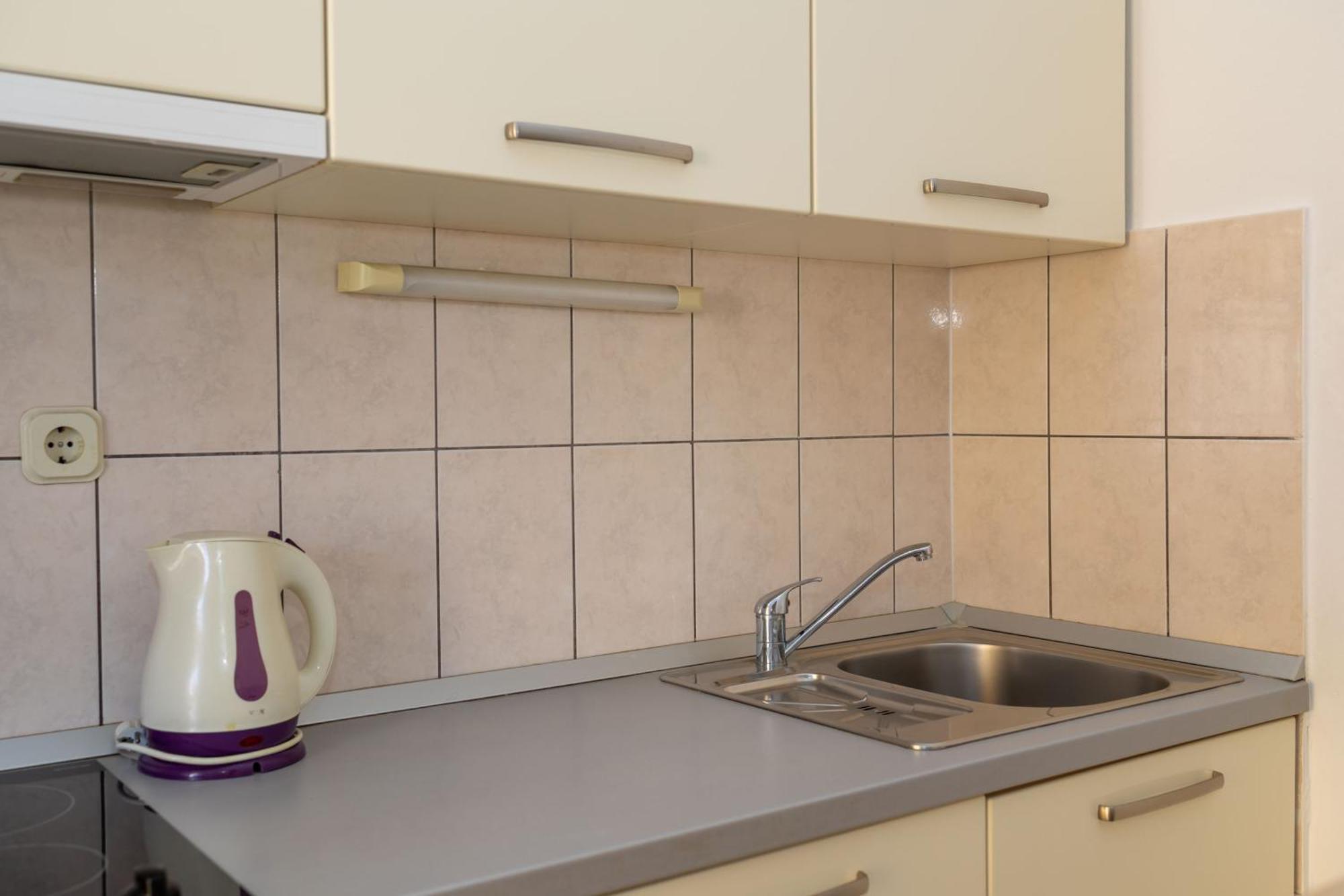Premium Apartments - Lavica Beach Podstrana Room photo